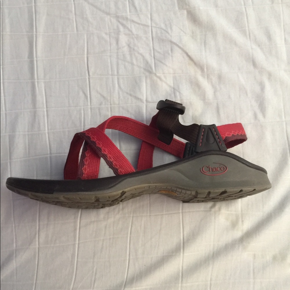 Red chacos